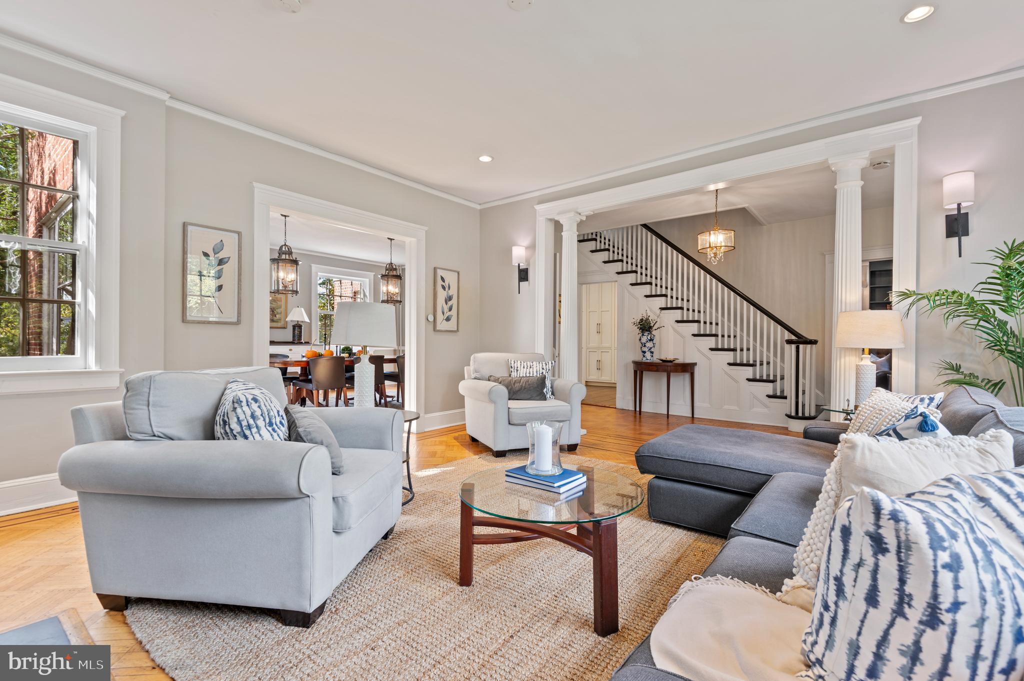 4334 N CHARLES STREET