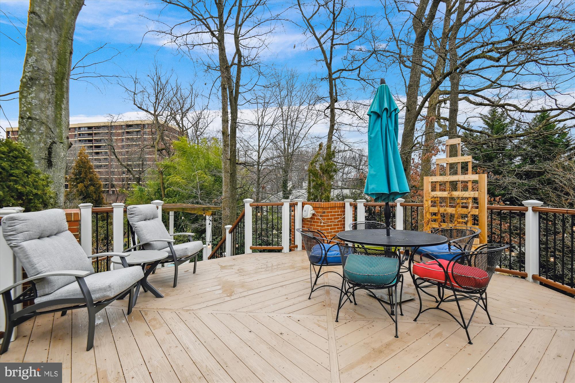 4220 N CHARLES STREET