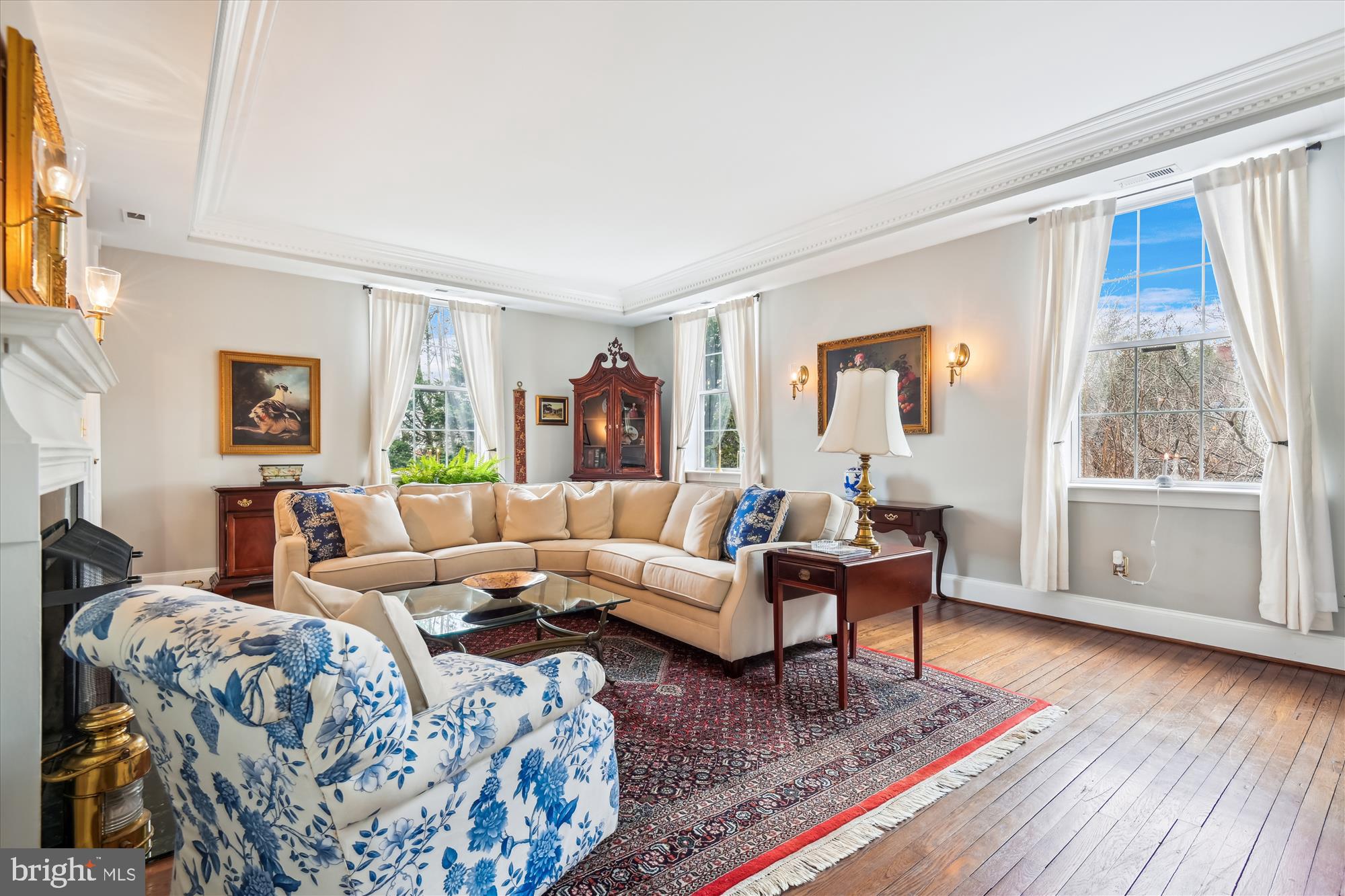 4220 N CHARLES STREET