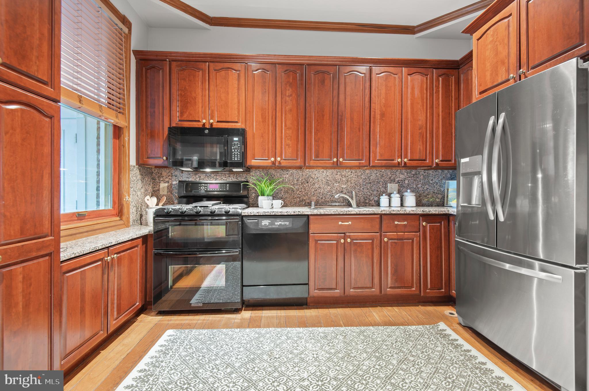 2838 SAINT PAUL STREET