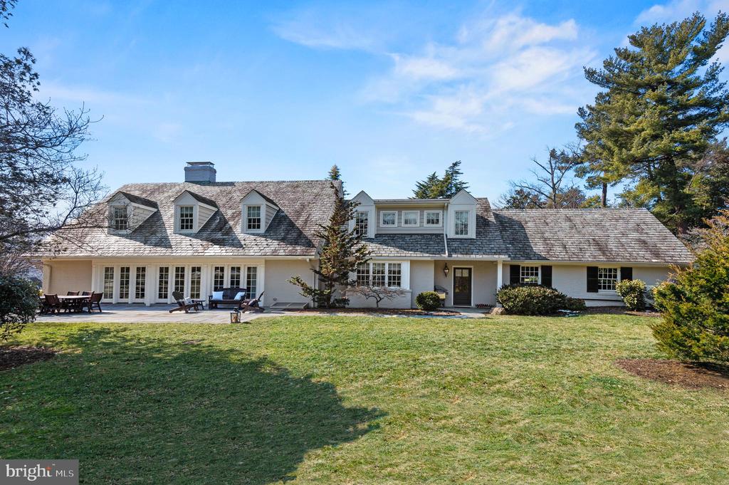 10 OVERHILL ROAD