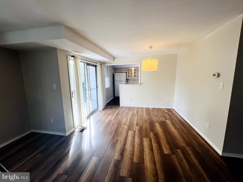 382 HOMELAND SOUTHWAY Unit: 2B