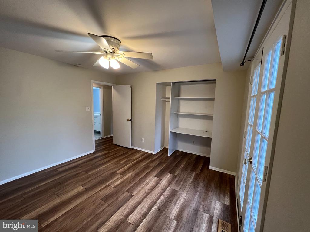 382 HOMELAND SOUTHWAY Unit: 2B