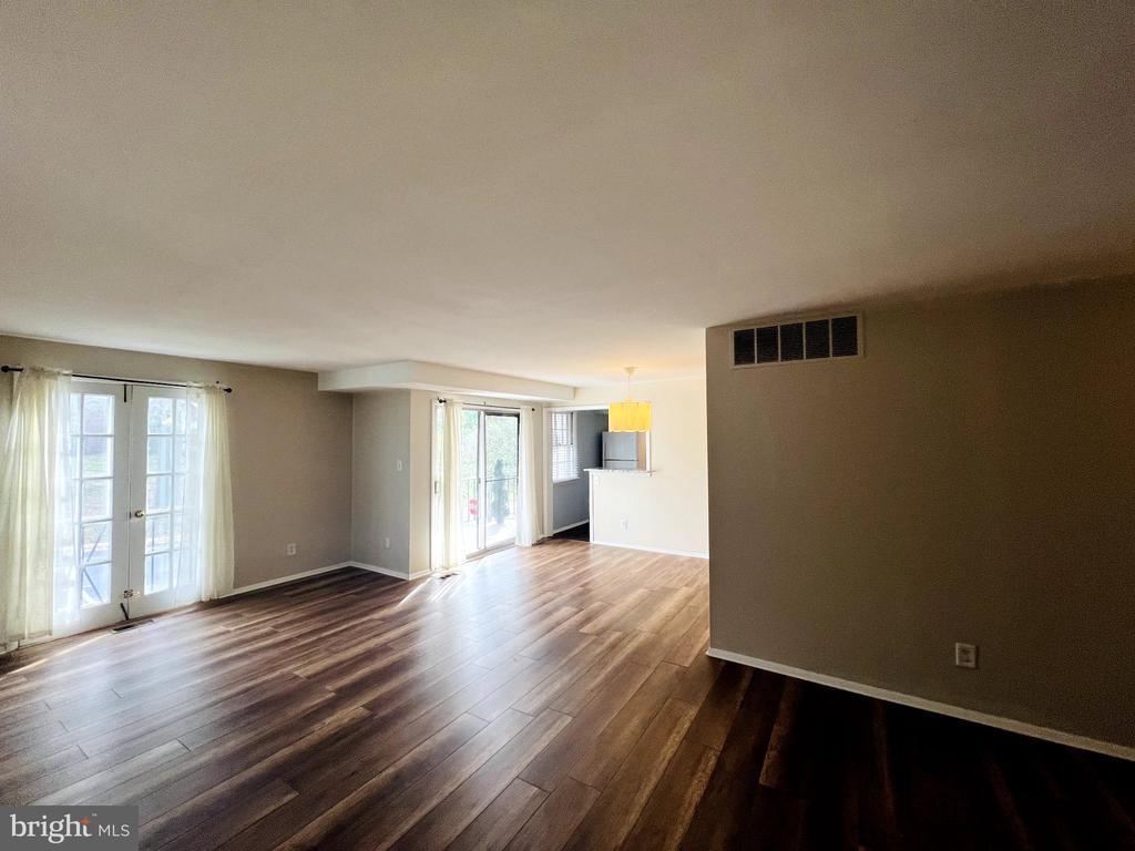 382 HOMELAND SOUTHWAY Unit: 2B
