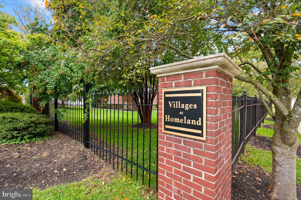 382 HOMELAND SOUTHWAY Unit: 2B
