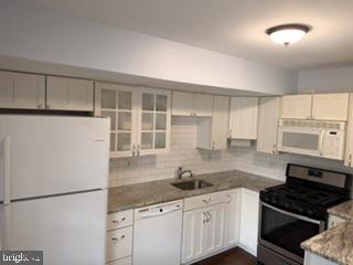 382 HOMELAND SOUTHWAY Unit: 2B