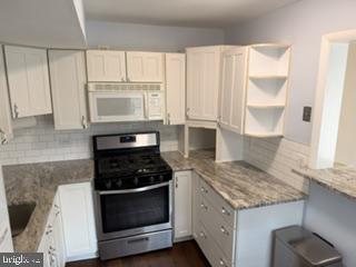 382 HOMELAND SOUTHWAY Unit: 2B