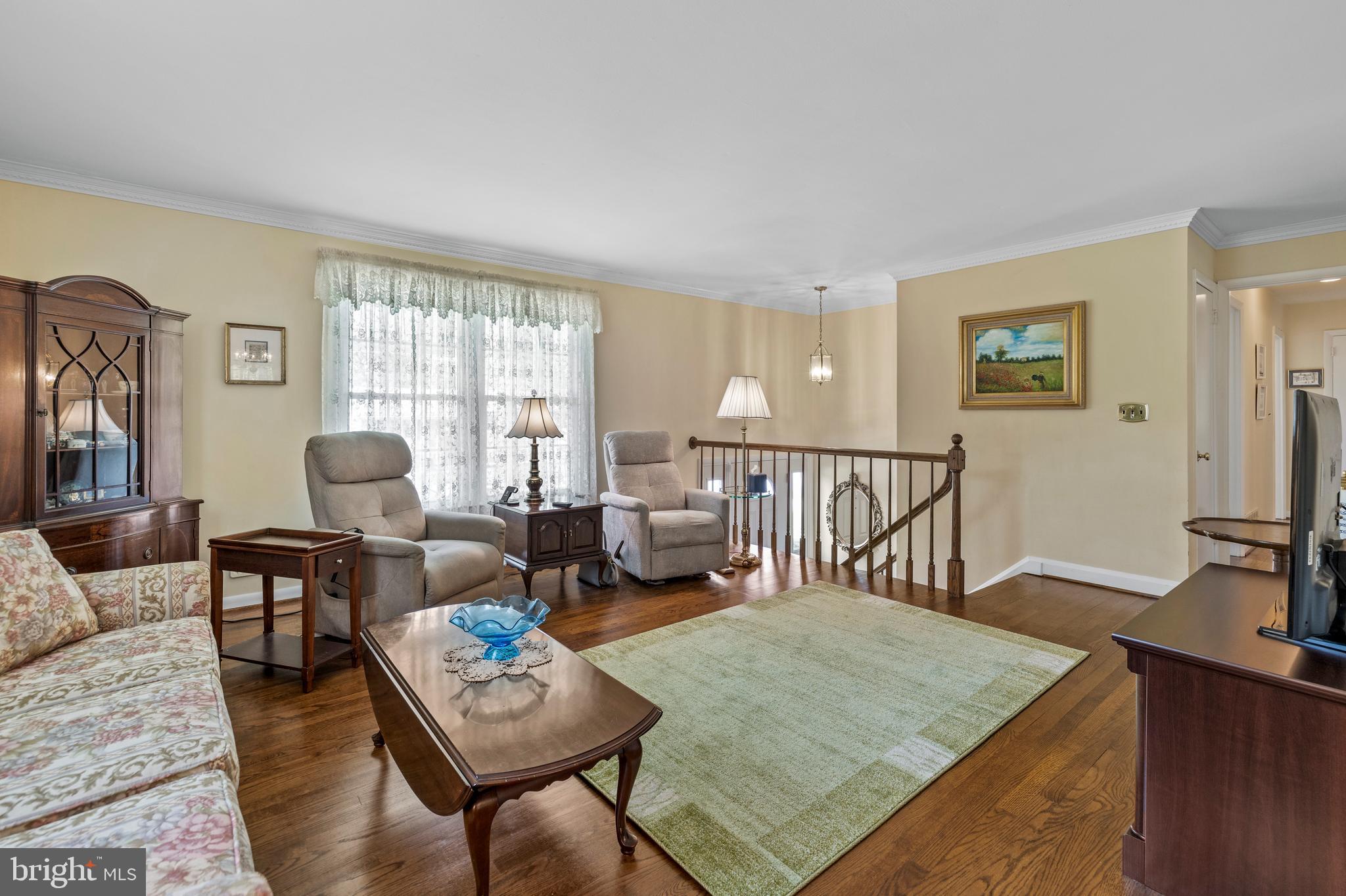 8209 Rider Ave