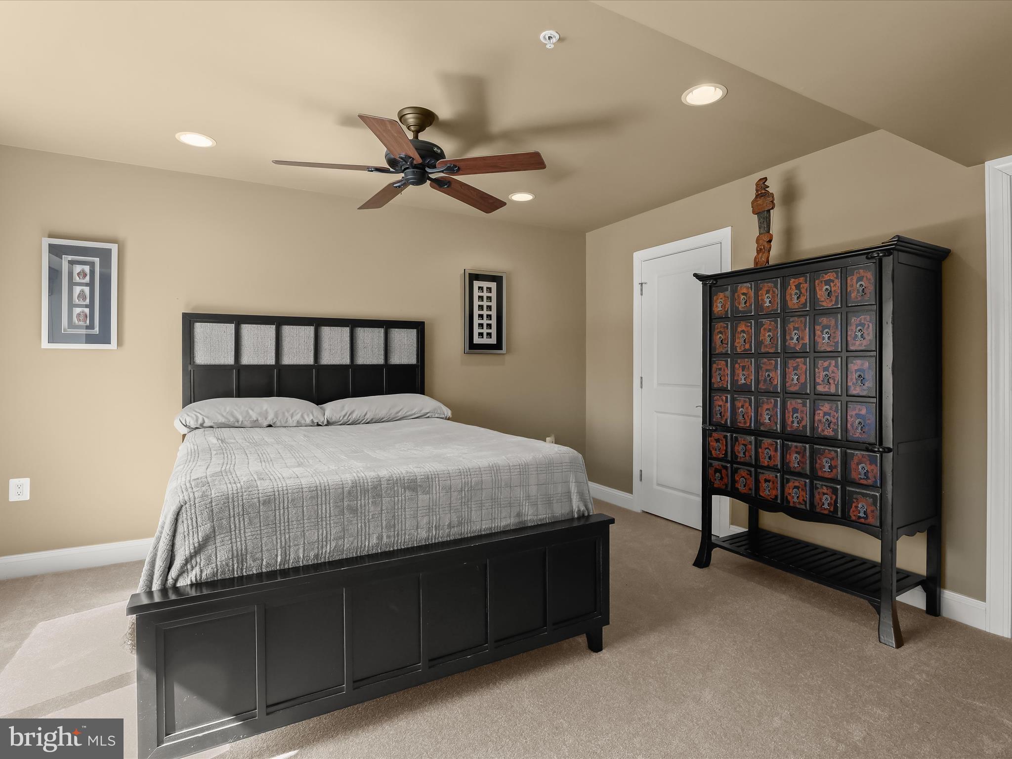 4 HARWICK COURT