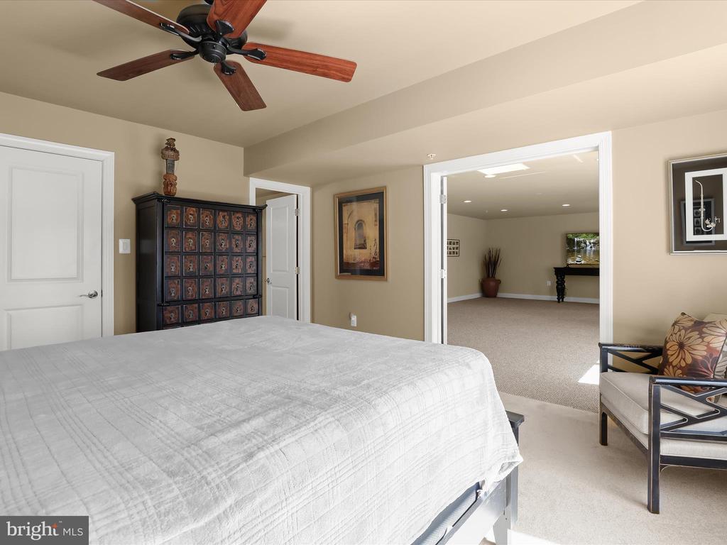 4 HARWICK COURT