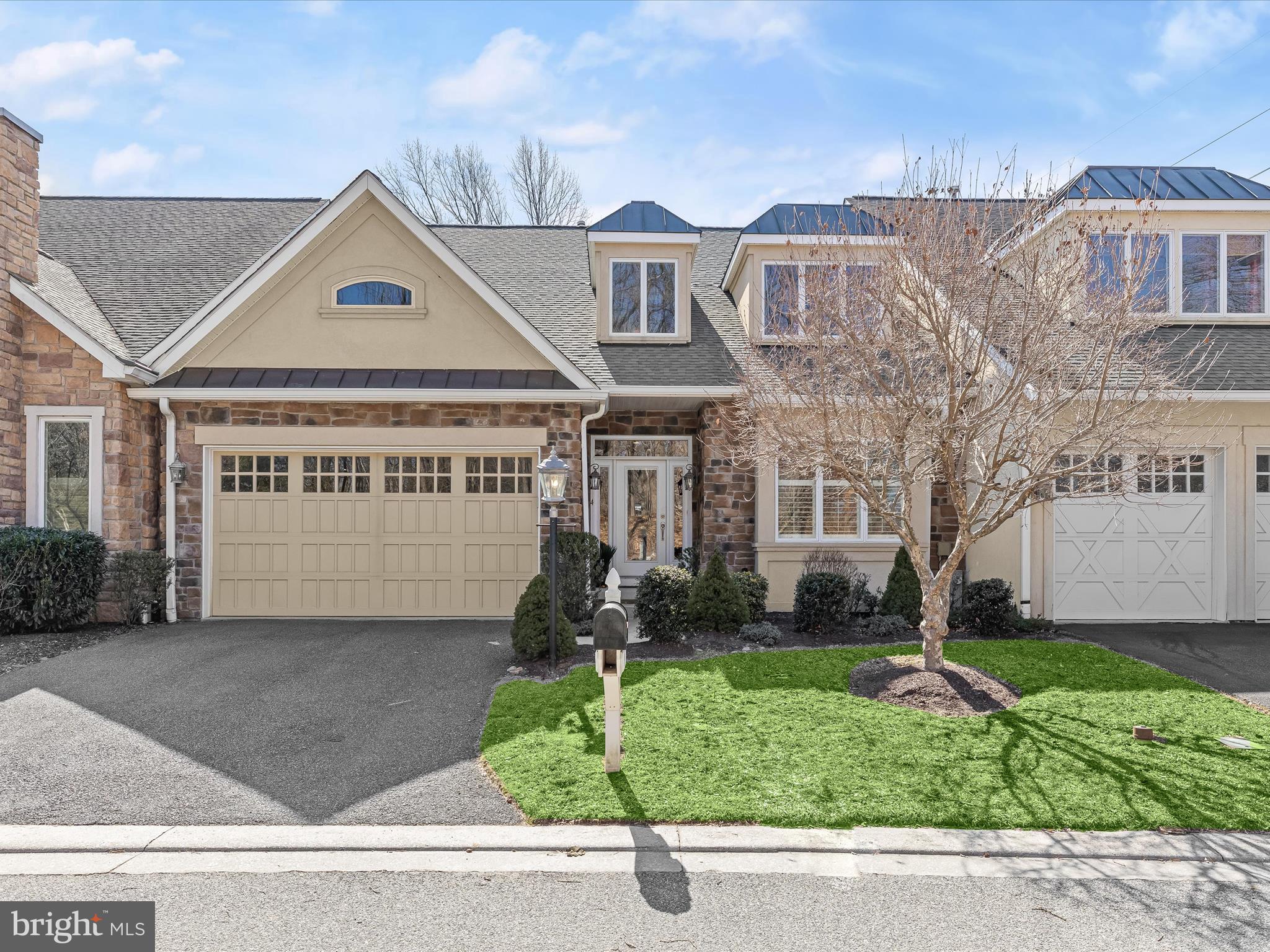 4 HARWICK COURT