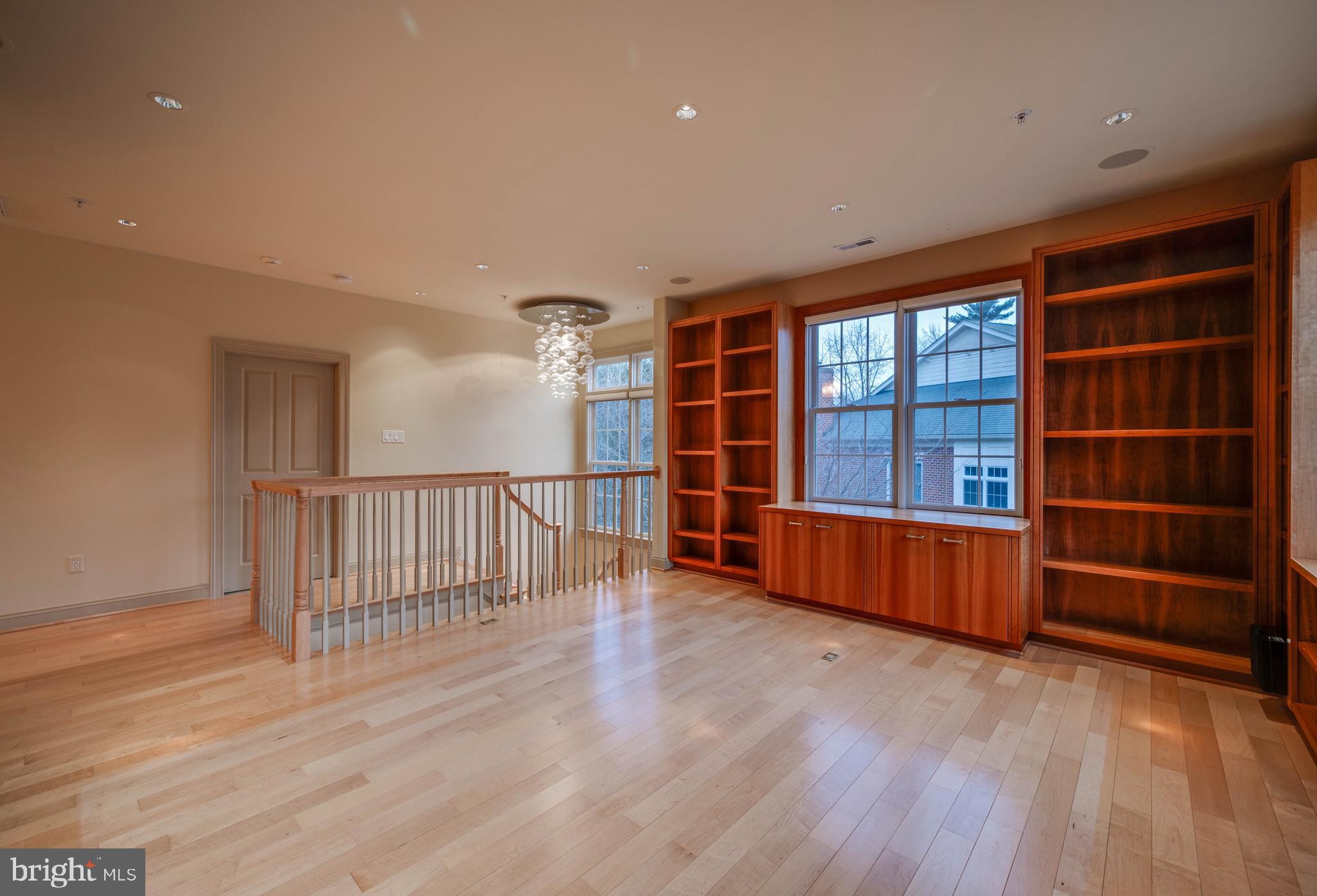 6507 ABBEY VIEW WAY 23