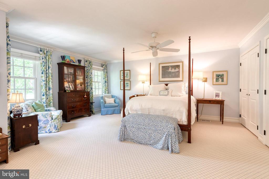 6621 WEYMOUTH COURT