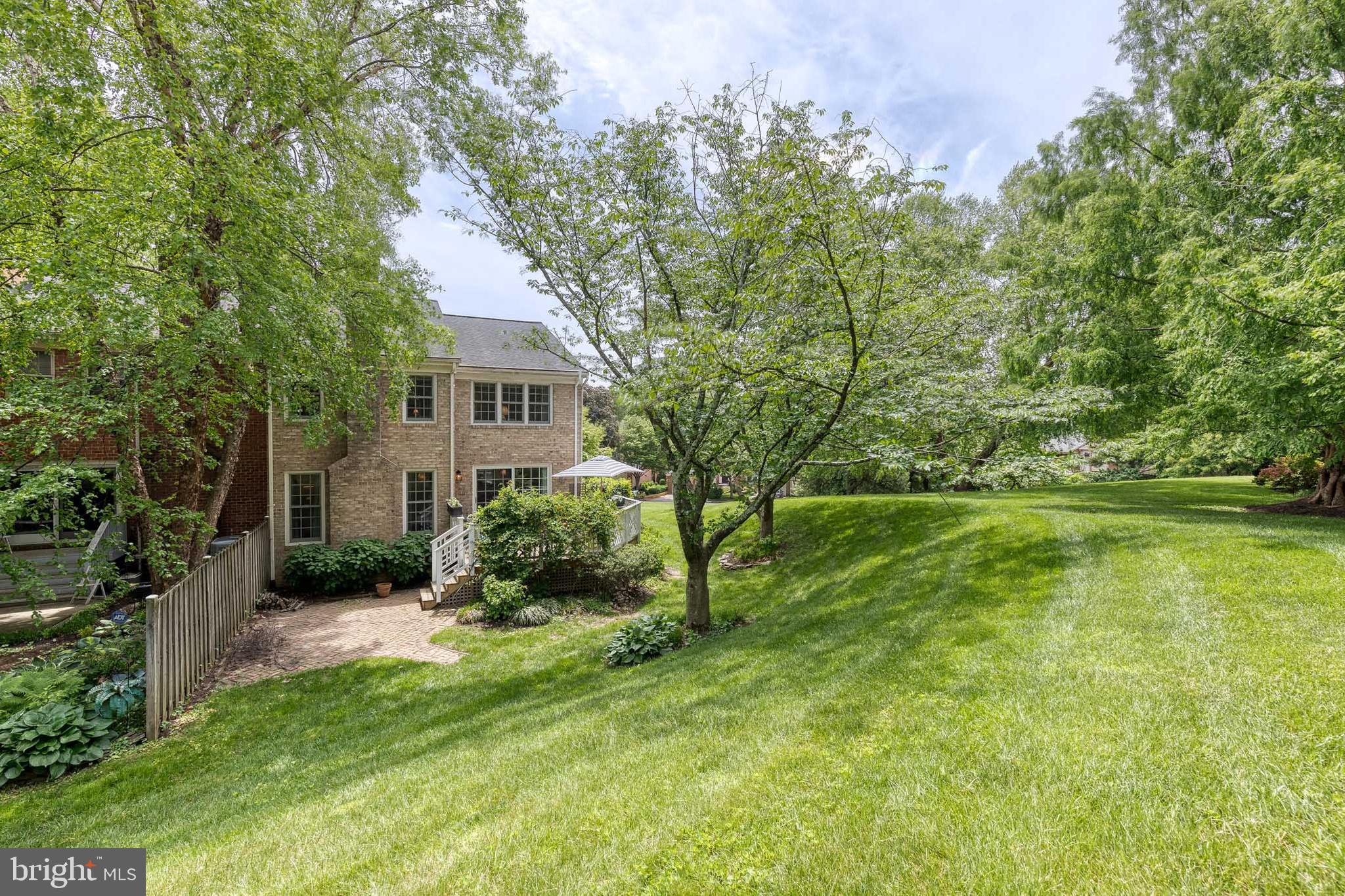 6621 WEYMOUTH COURT
