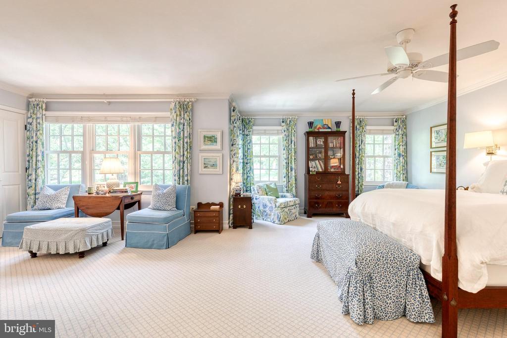 6621 WEYMOUTH COURT