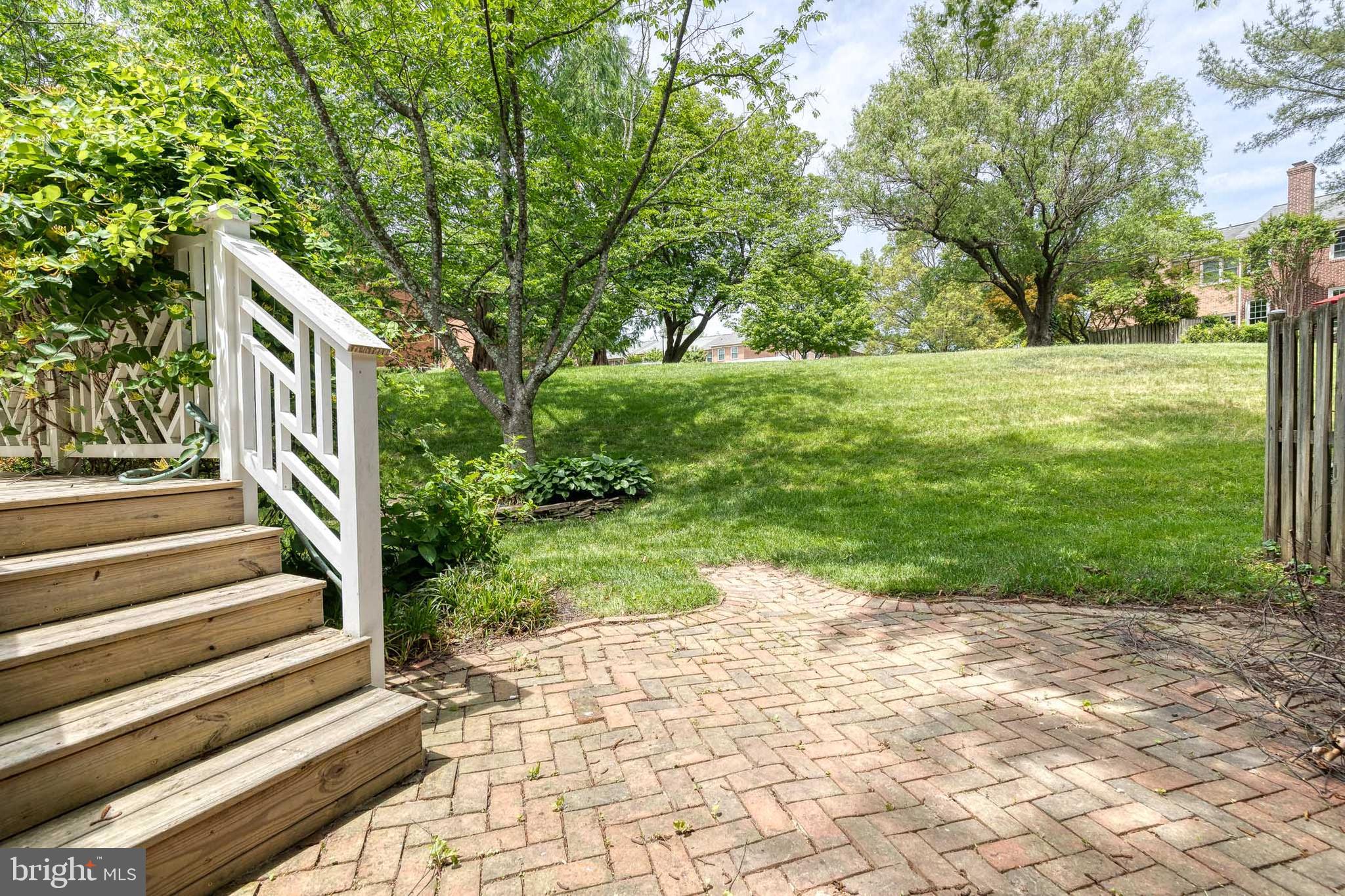 6621 WEYMOUTH COURT