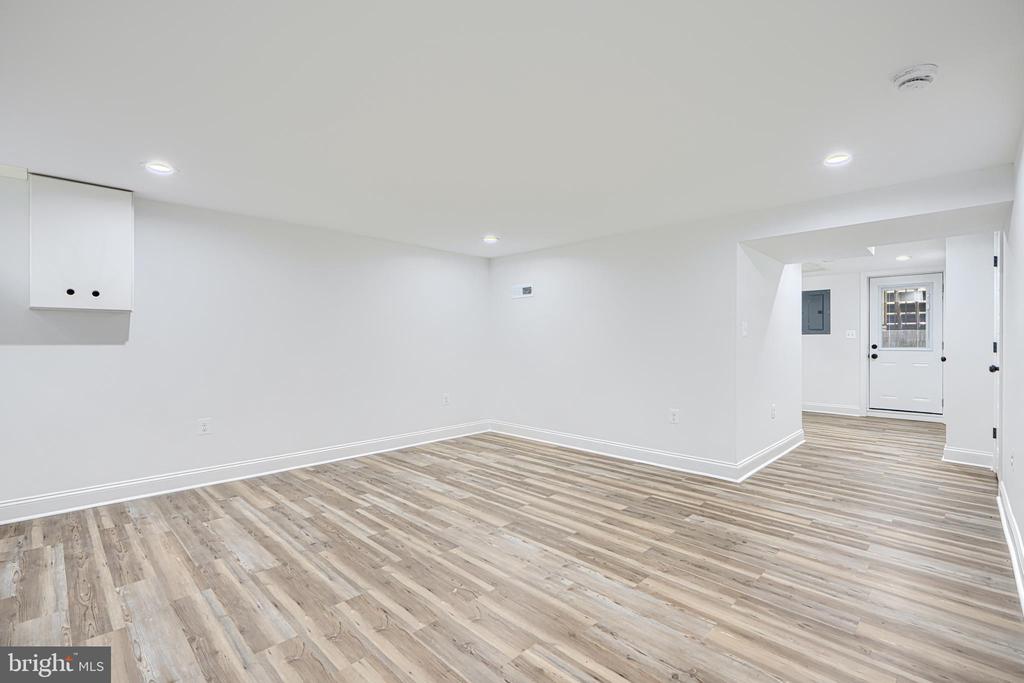 1028 WINSFORD ROAD