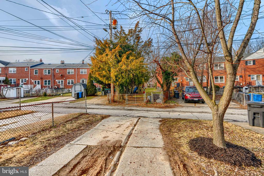 1028 WINSFORD ROAD