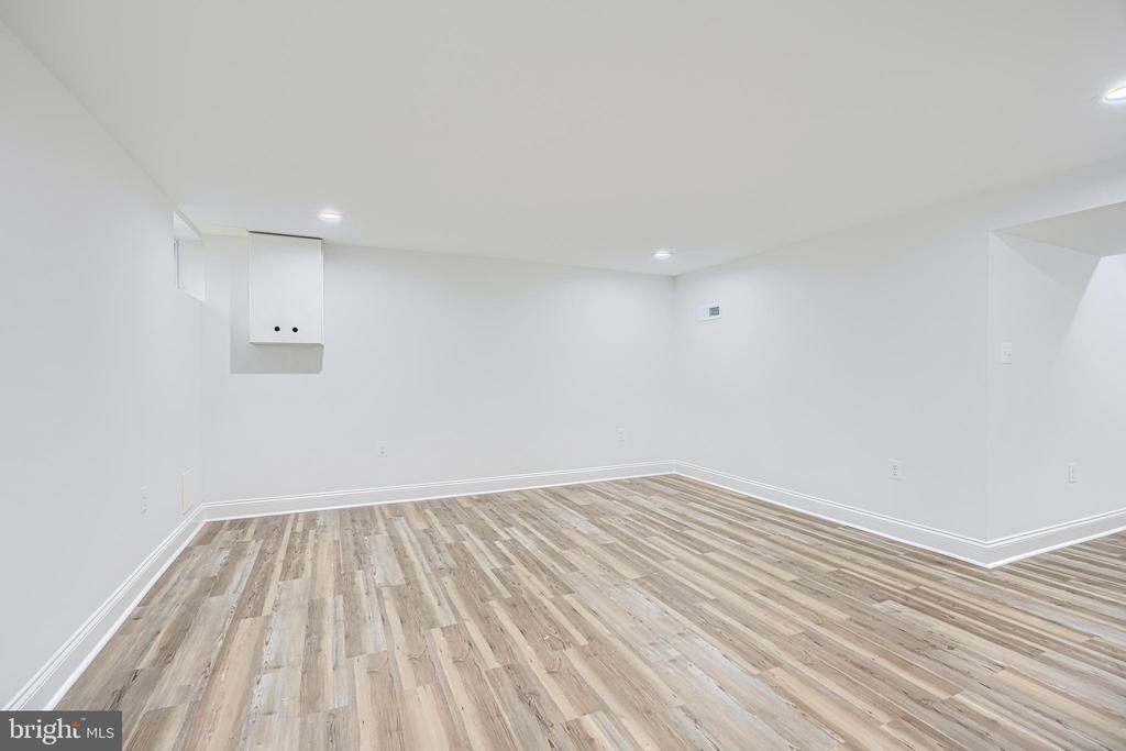 1028 WINSFORD ROAD