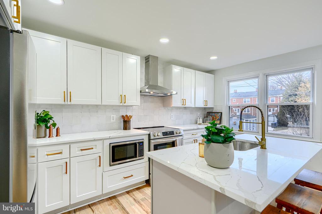 1028 WINSFORD ROAD