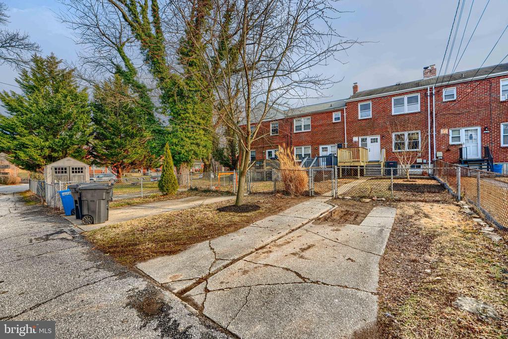 1028 WINSFORD ROAD