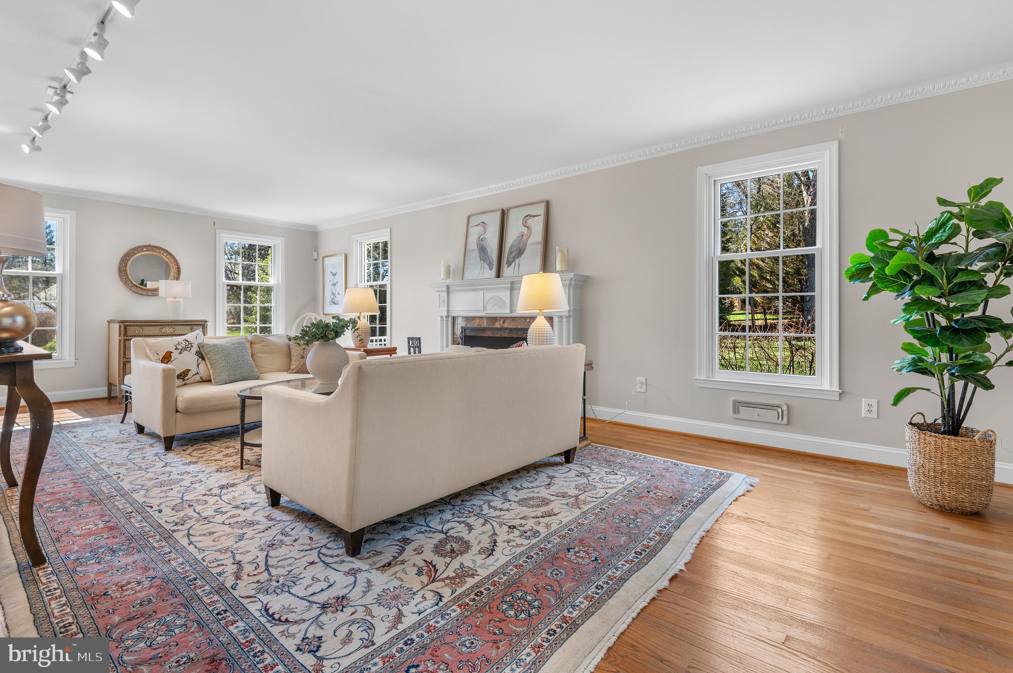 7815 ELLENHAM AVENUE