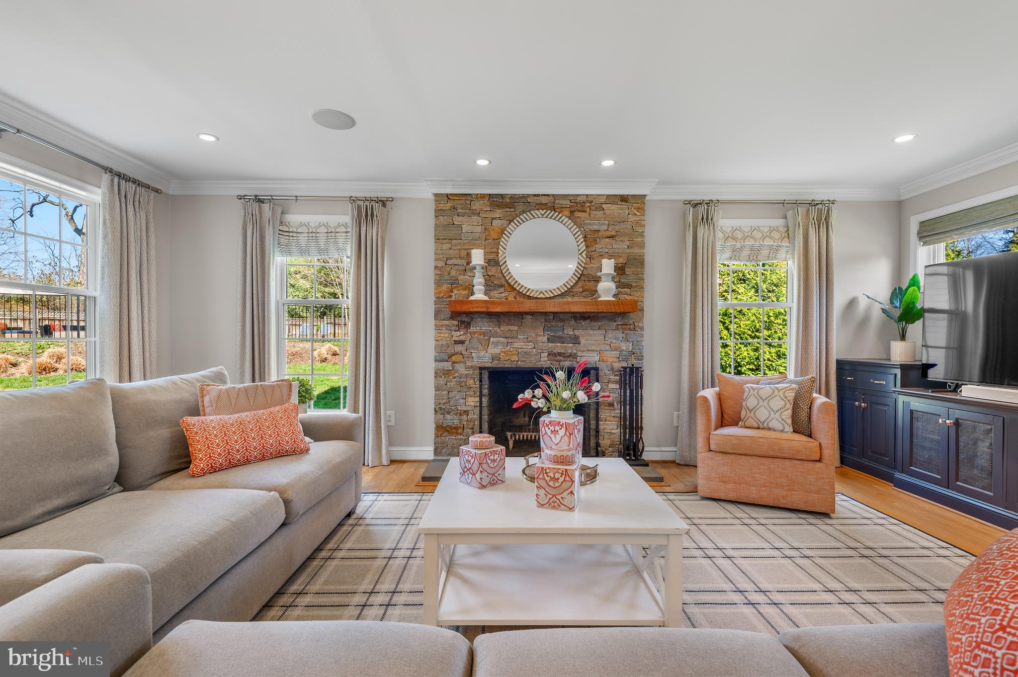 7815 ELLENHAM AVENUE