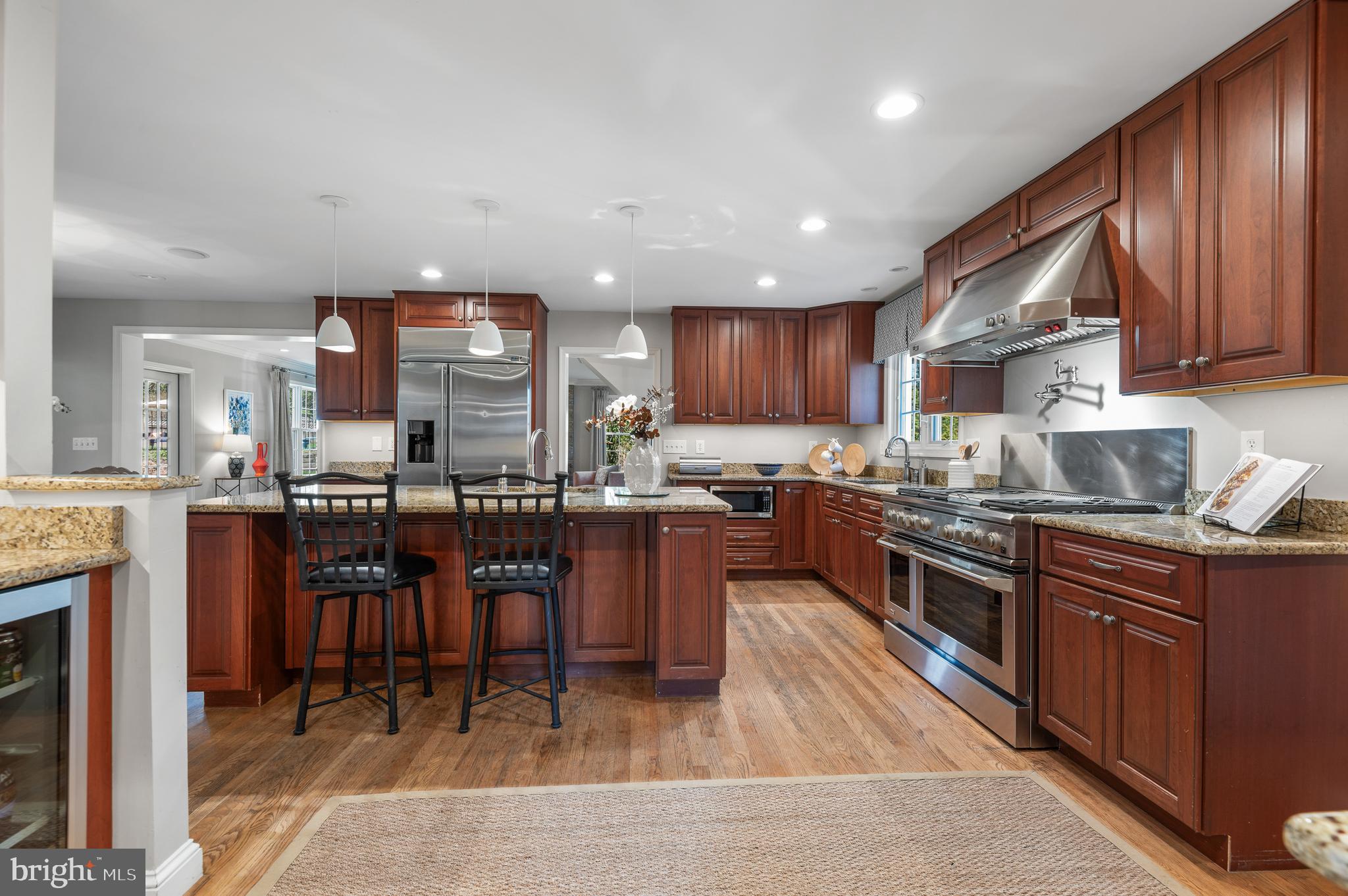 7815 ELLENHAM AVENUE