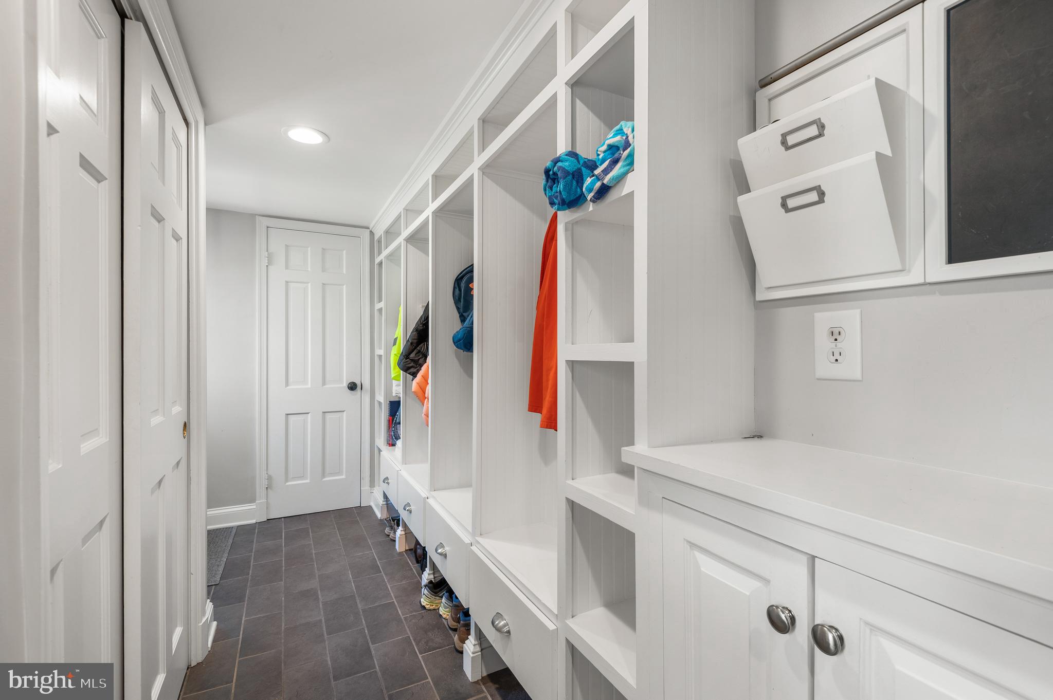 7815 ELLENHAM AVENUE