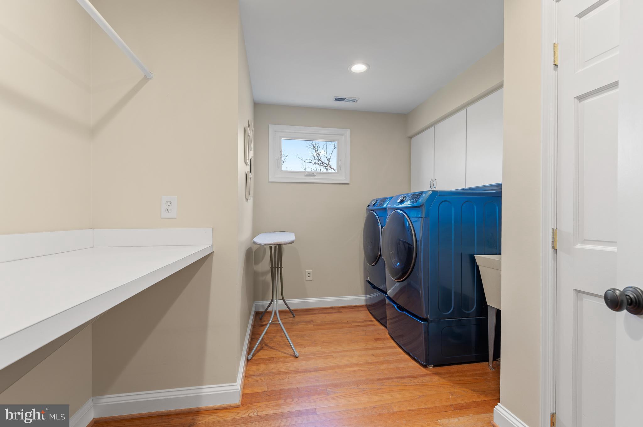 7815 ELLENHAM AVENUE