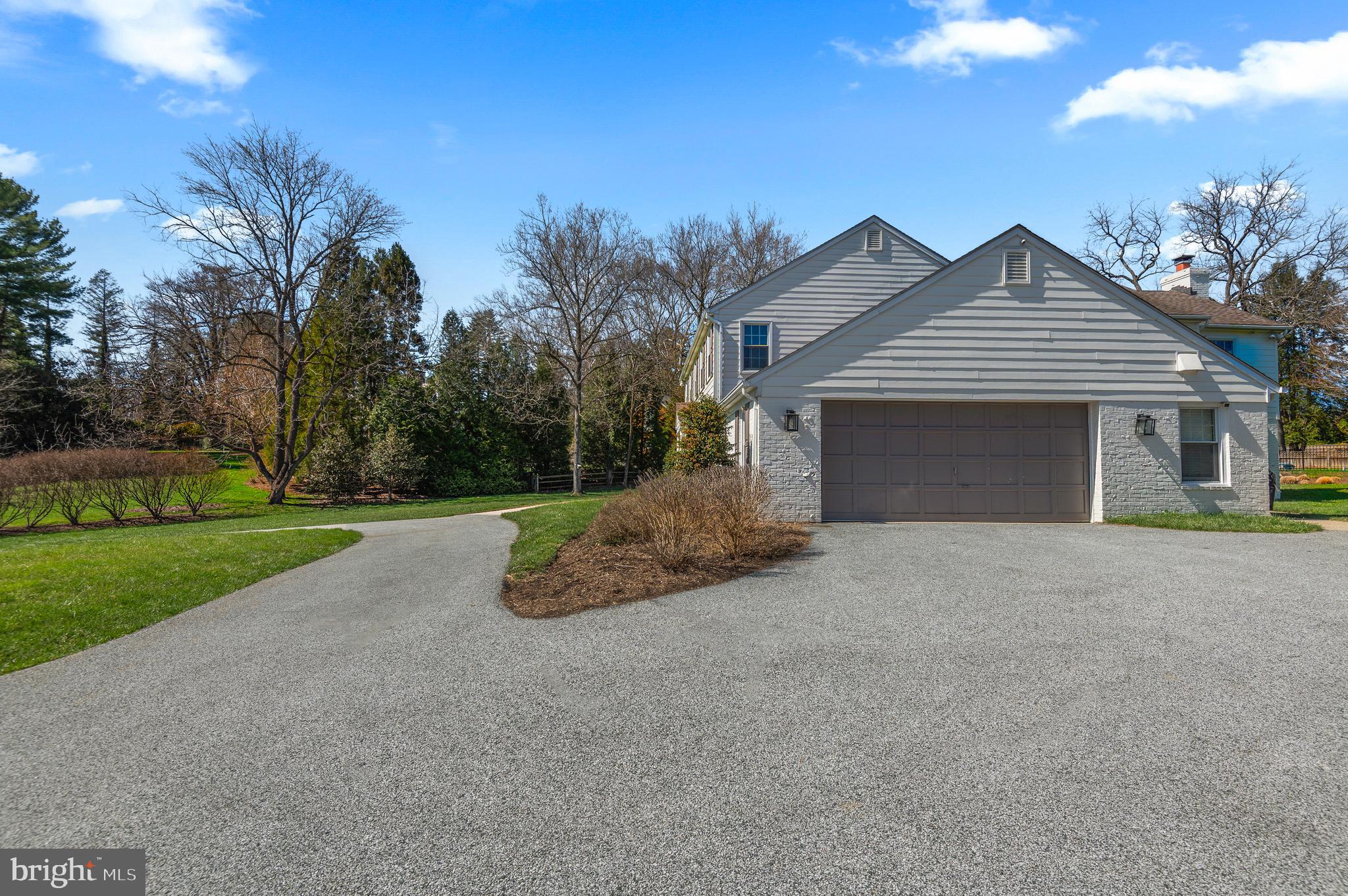 7815 ELLENHAM AVENUE