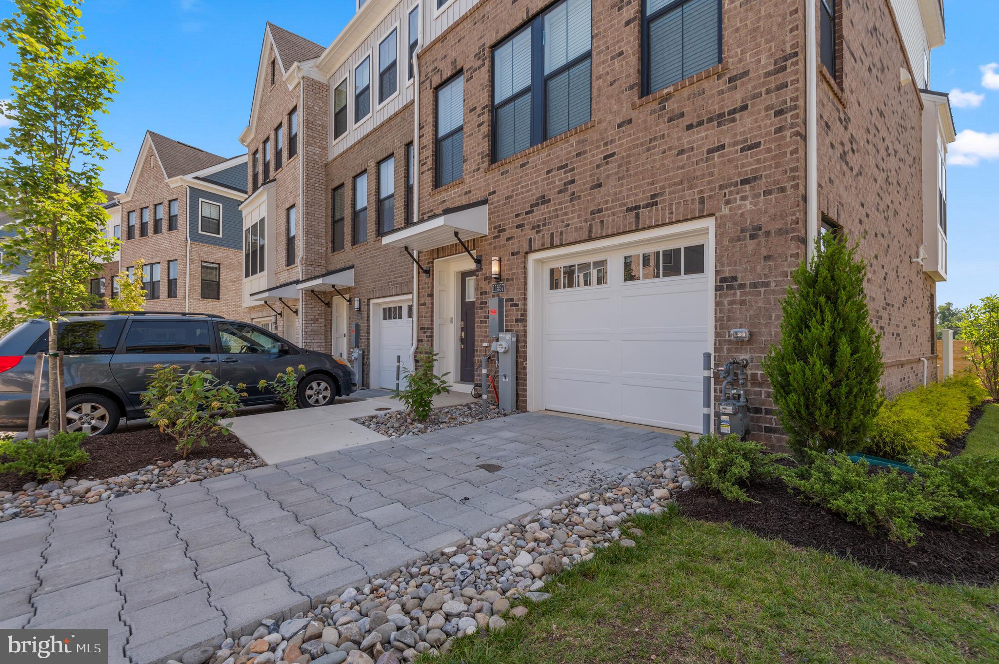 11557 Kirkleigh Dr