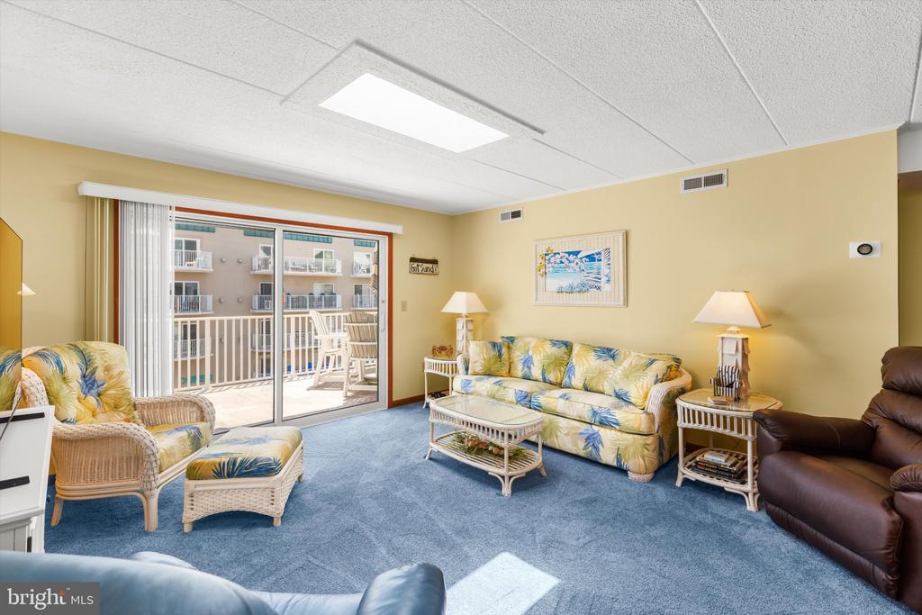 6 137TH STREET Unit: 303