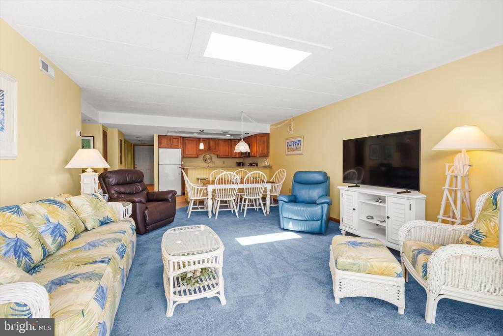 6 137TH STREET Unit: 303