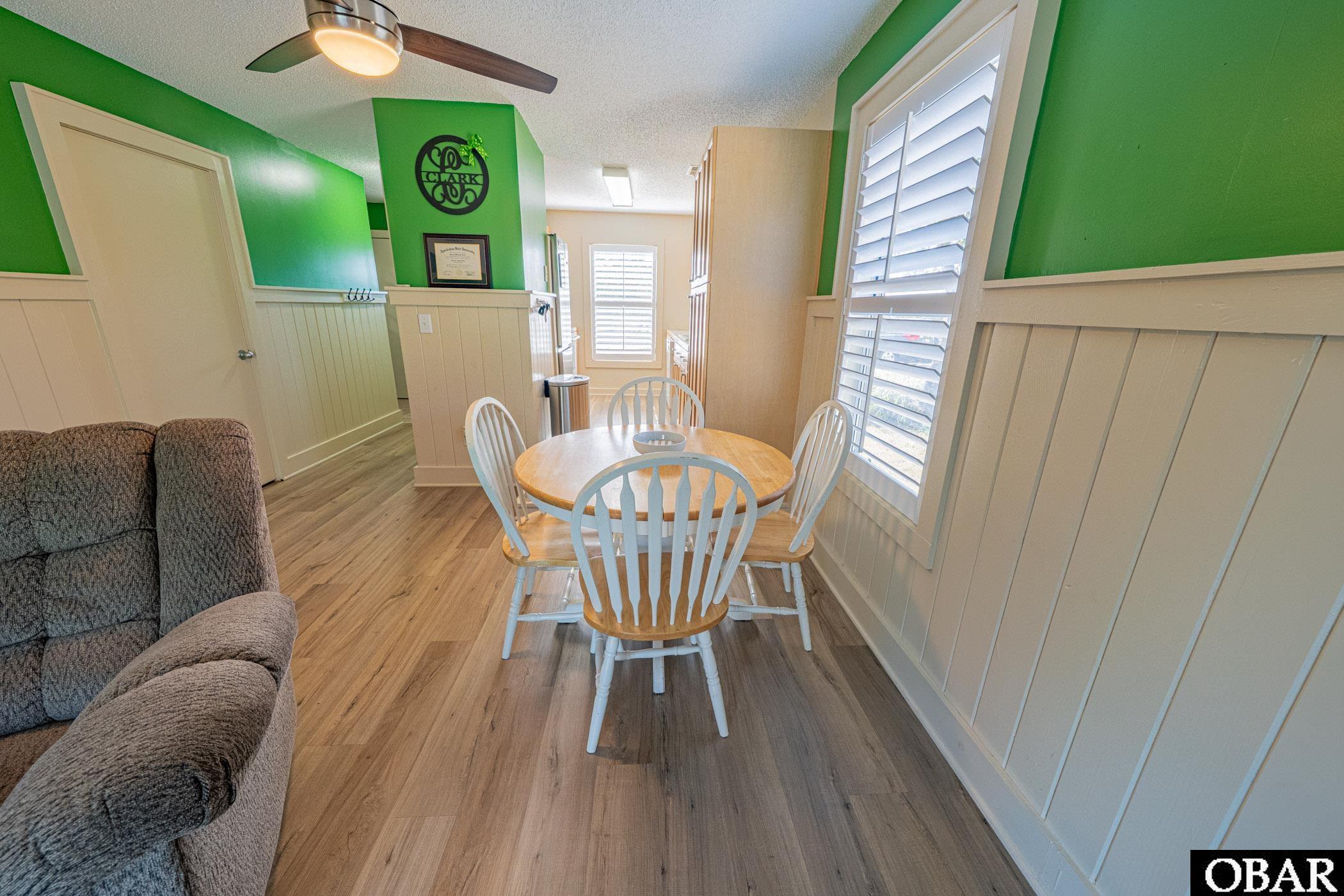 212 W Kitty Hawk Road unit 212