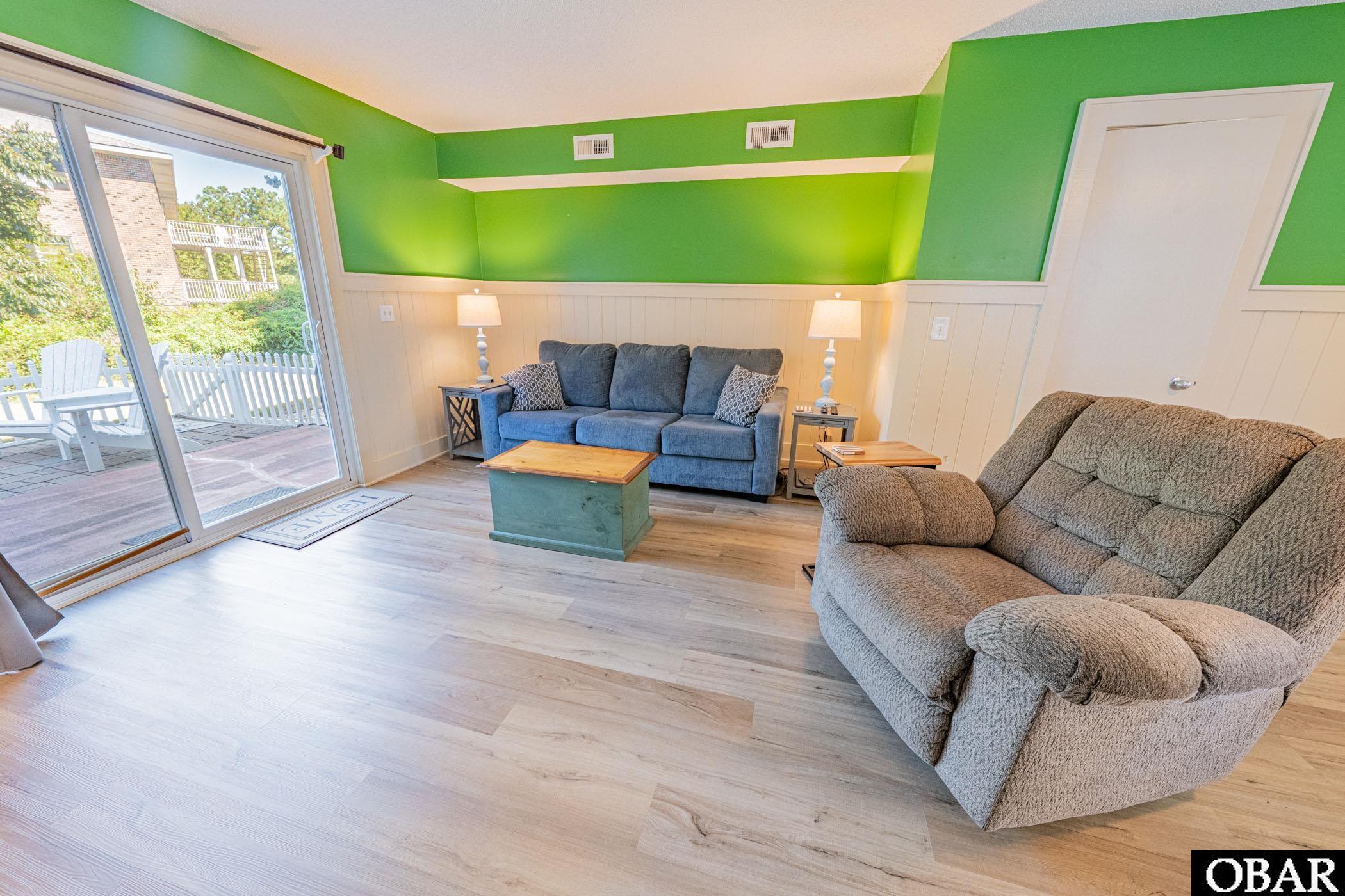 212 W Kitty Hawk Road unit 212