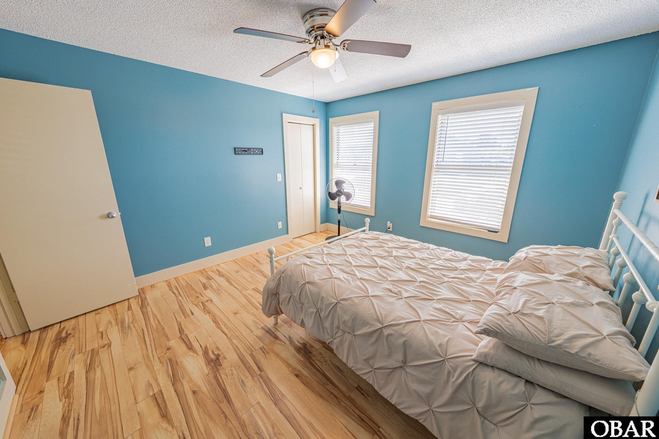 212 W Kitty Hawk Road unit 212