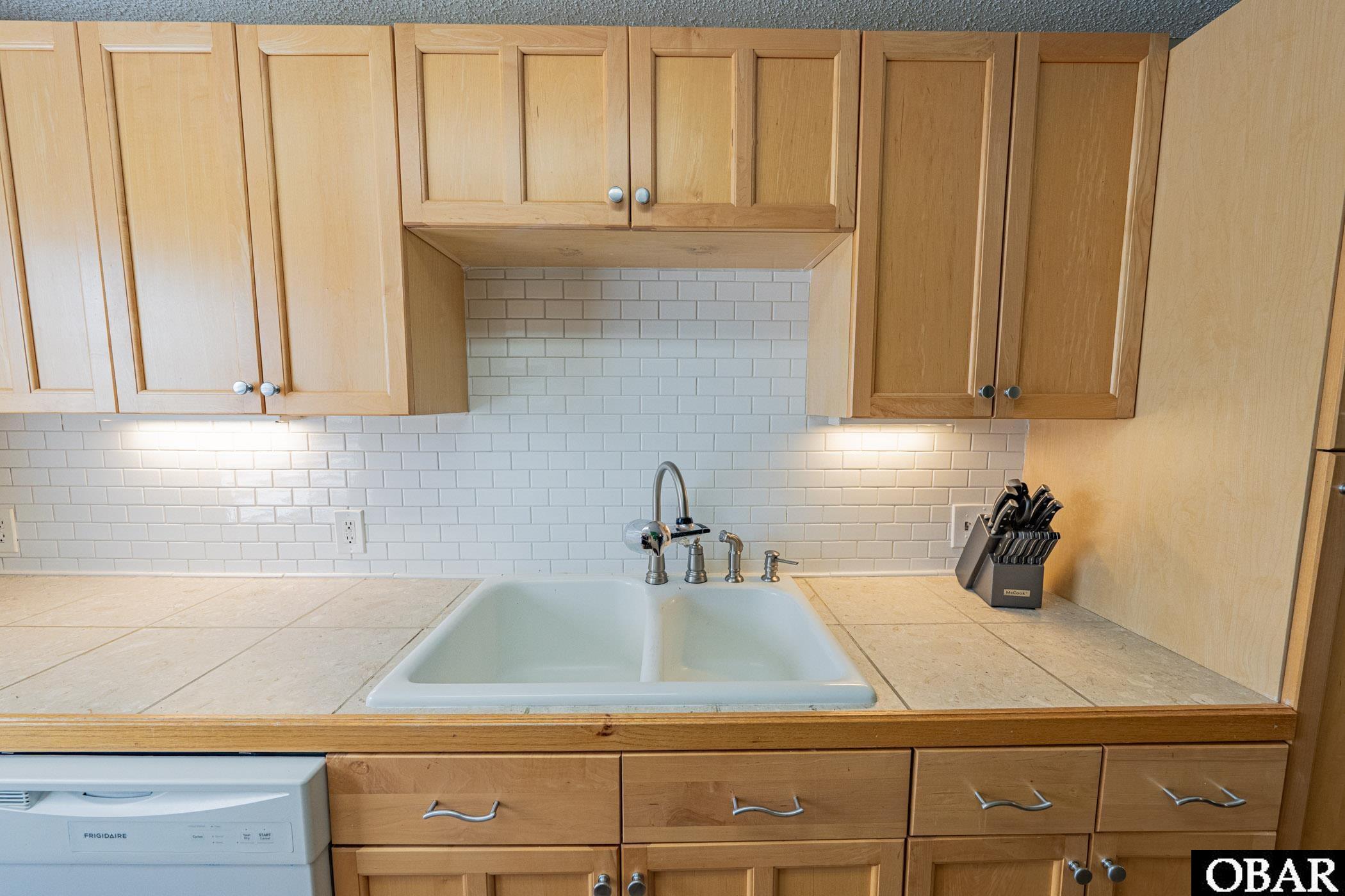 212 W Kitty Hawk Road unit 212