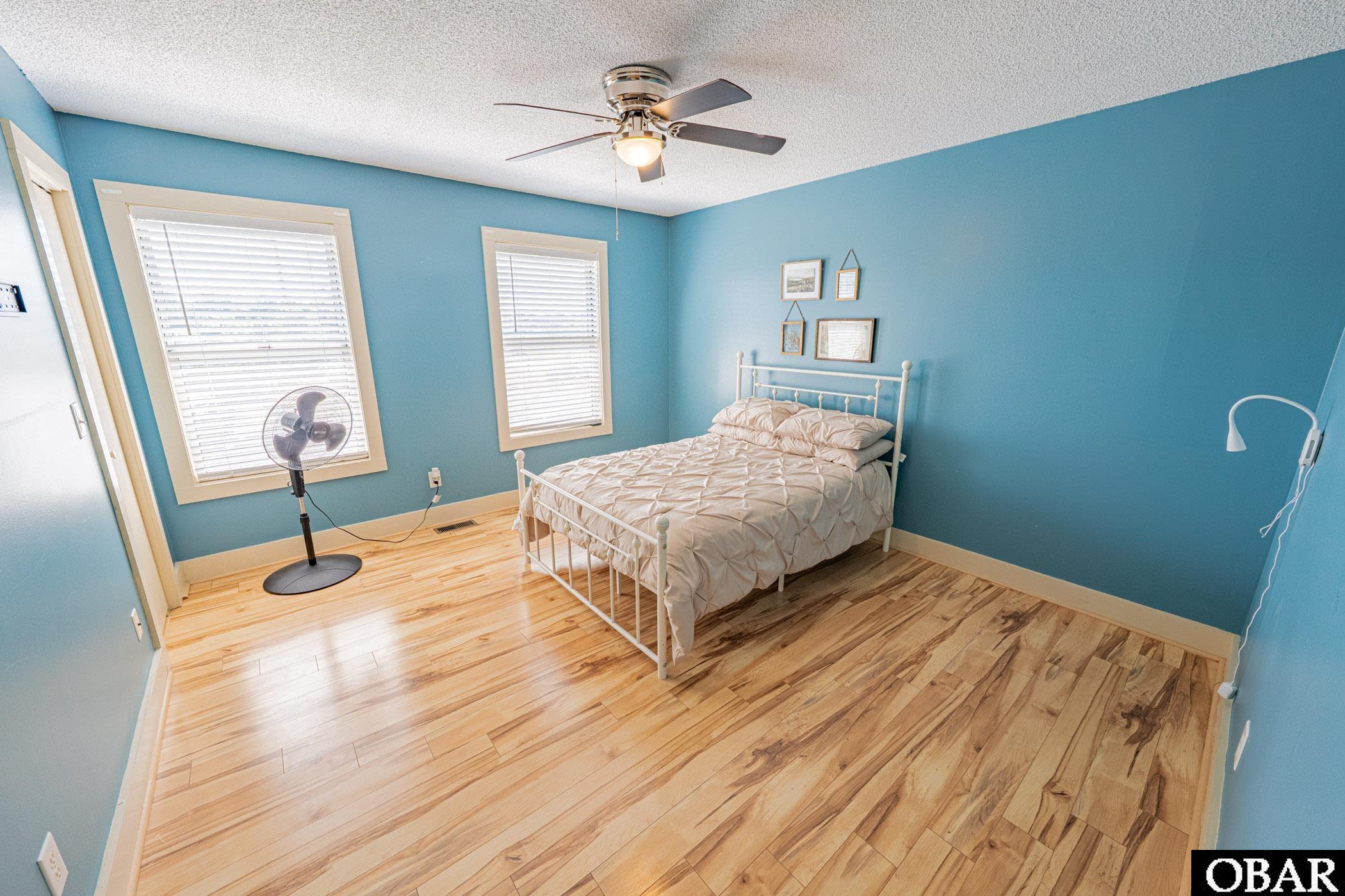 212 W Kitty Hawk Road unit 212