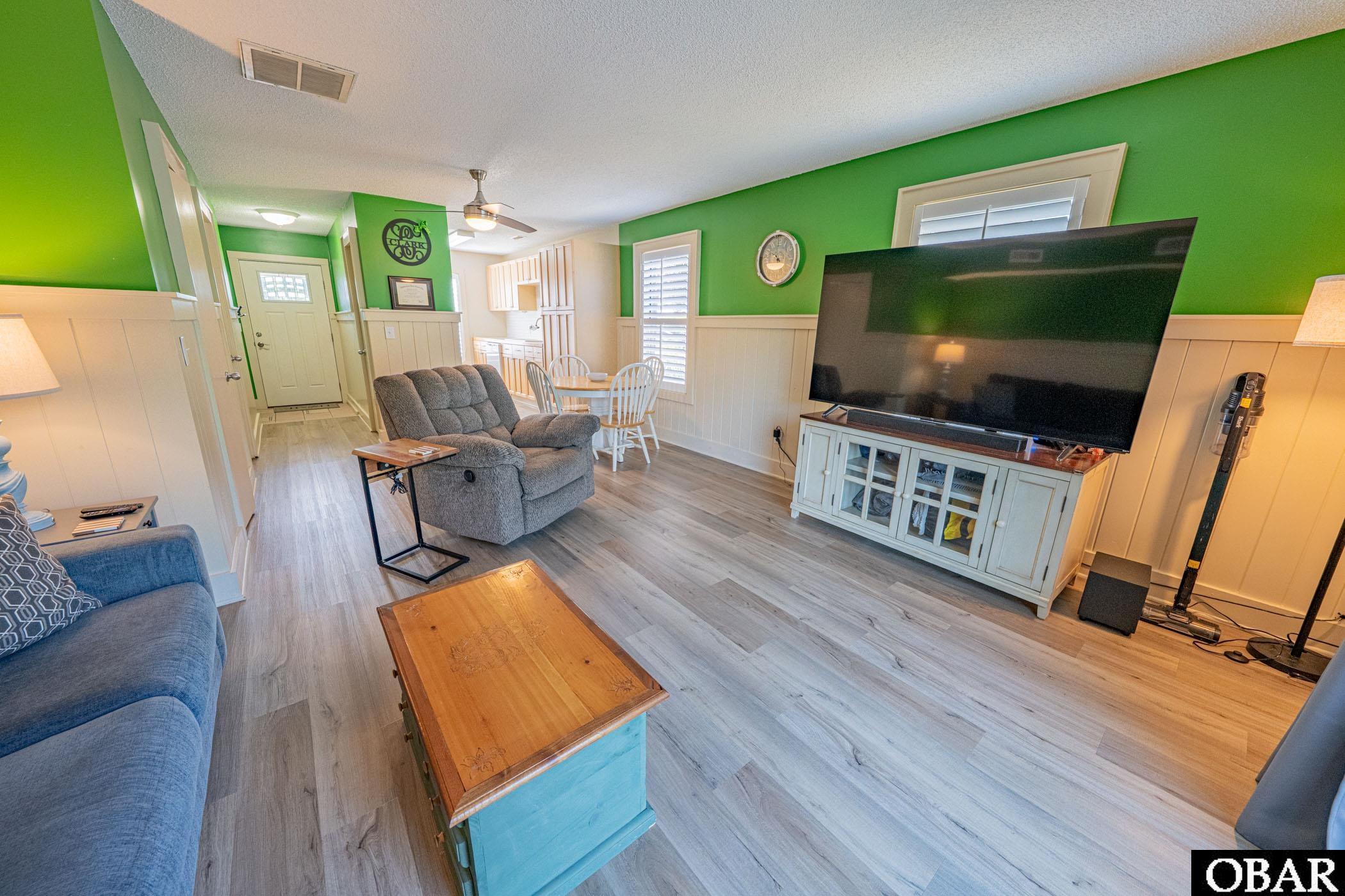212 W Kitty Hawk Road unit 212