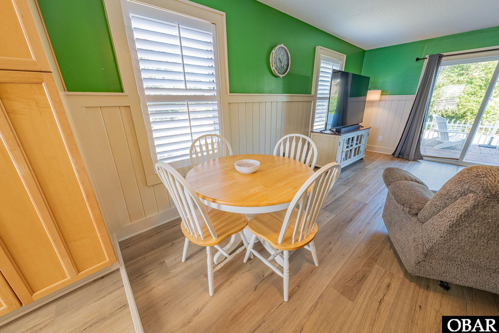 212 W Kitty Hawk Road unit 212