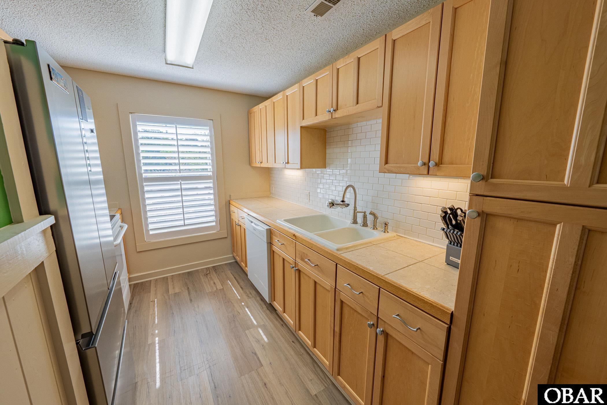 212 W Kitty Hawk Road unit 212