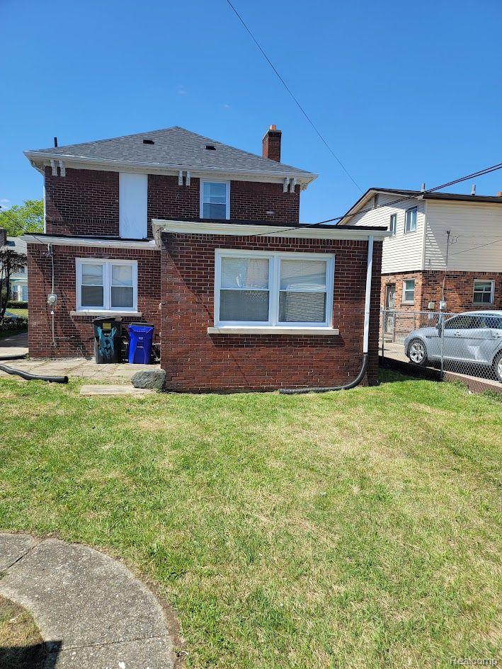 18428 SORRENTO Street
