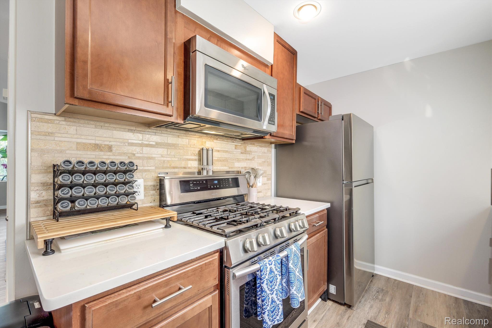 1636 CAMPAU FARMS Circle 90-17