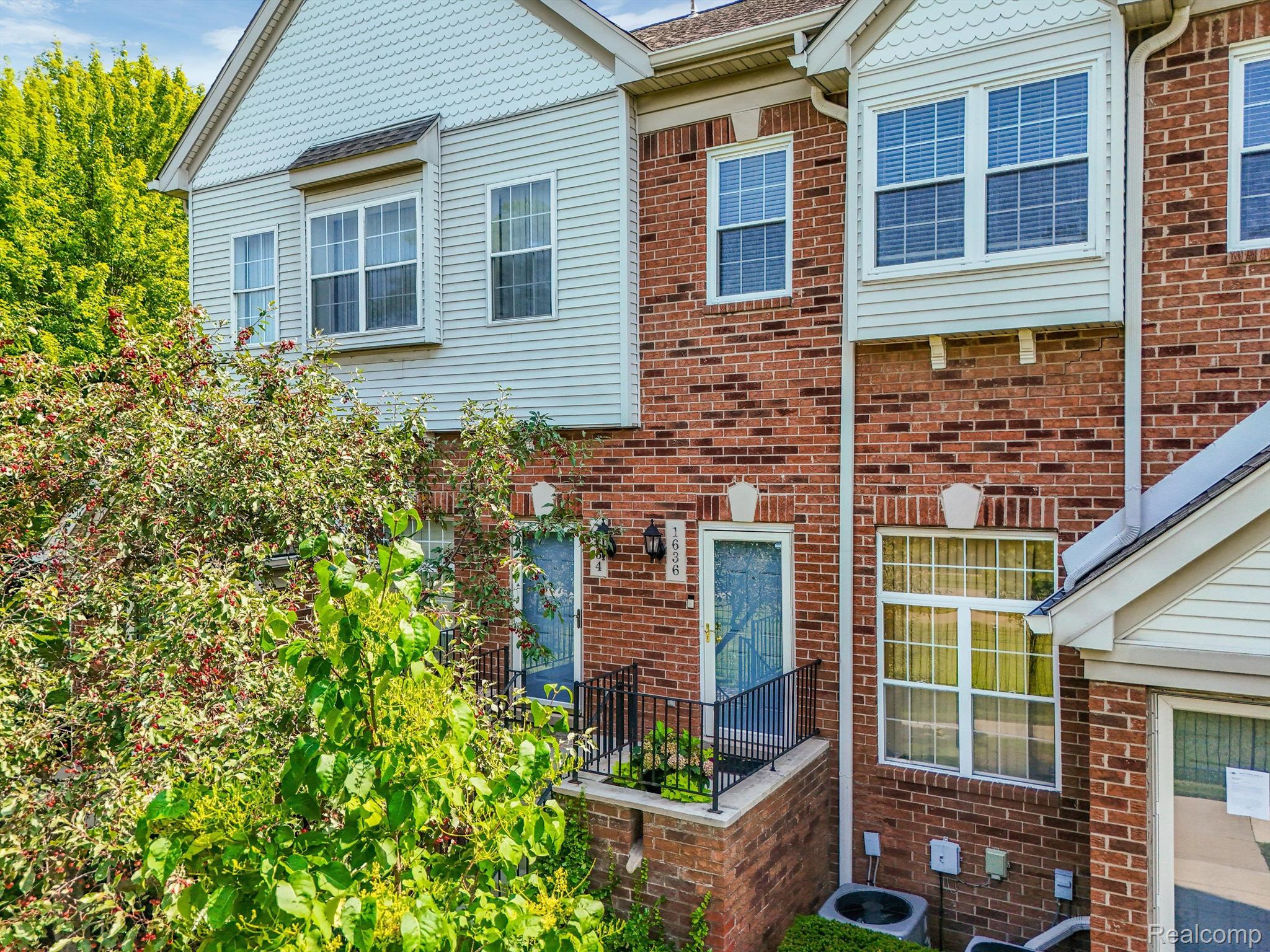 1636 CAMPAU FARMS Circle 90-17
