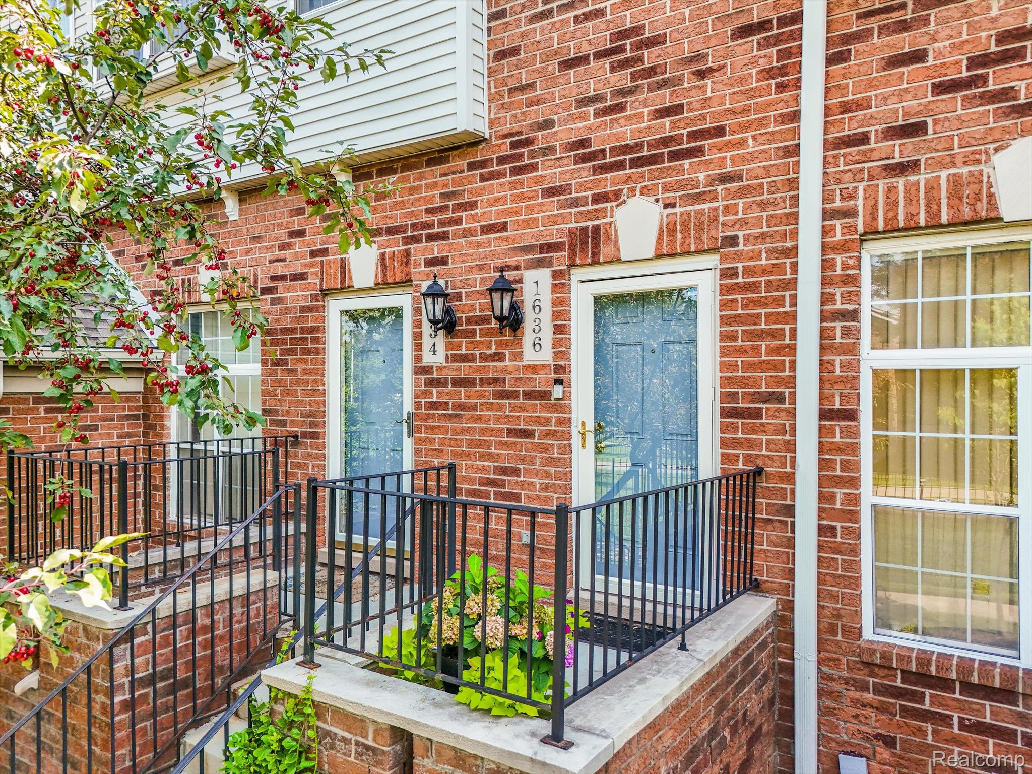 1636 CAMPAU FARMS Circle 90-17