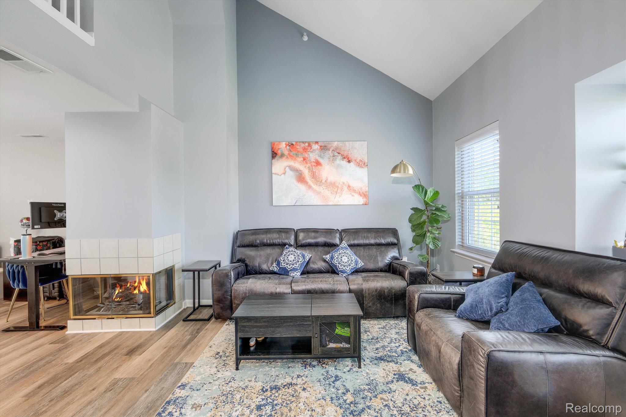 1636 CAMPAU FARMS Circle 90-17