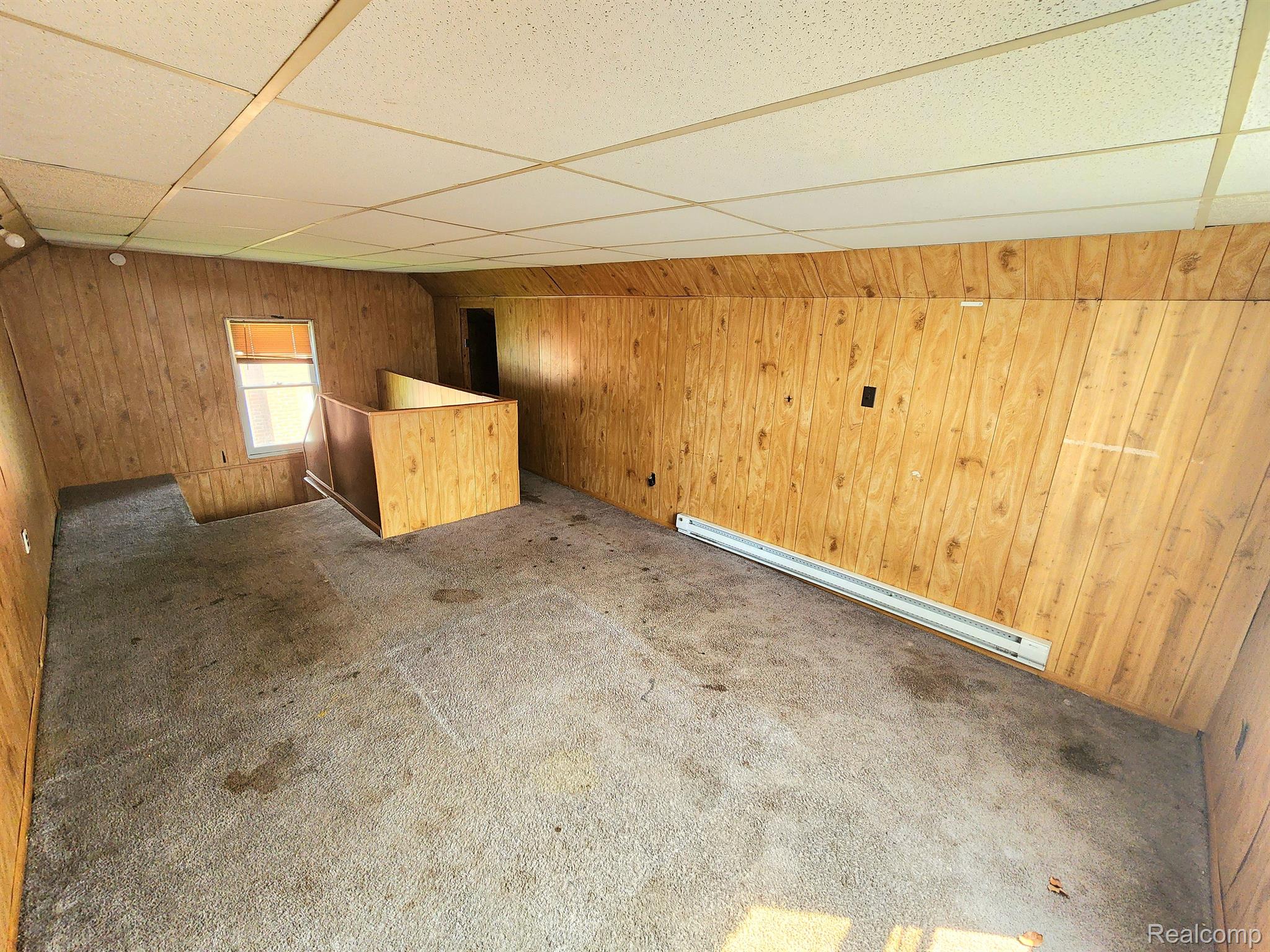 19372 SUNDERLAND Road