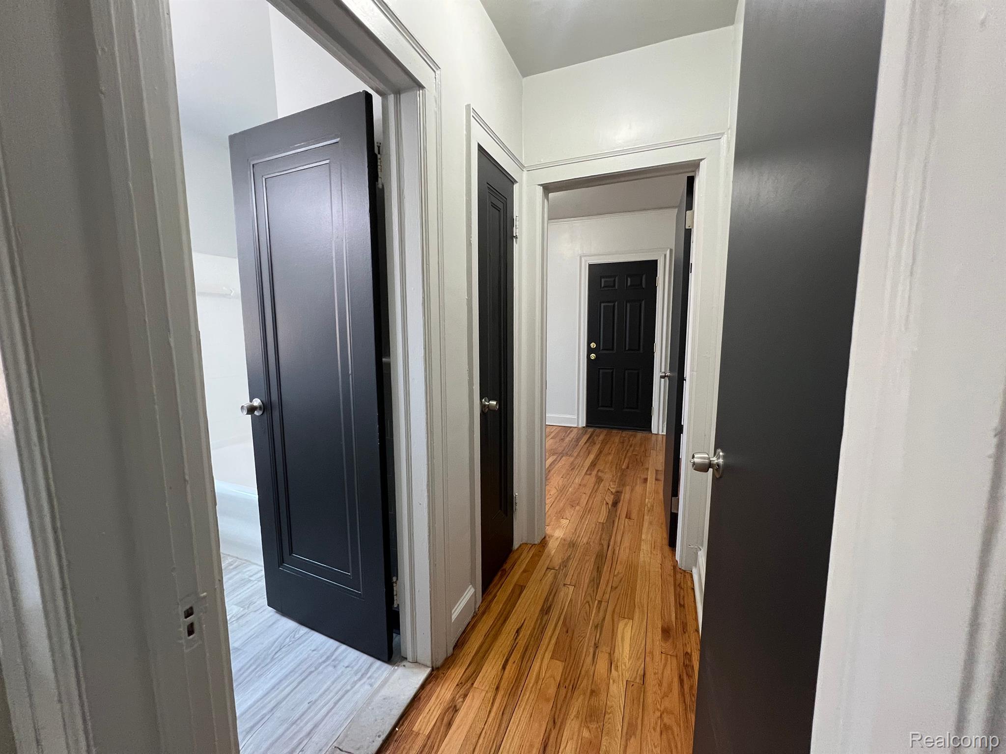 4052 TYLER Unit 3 Street