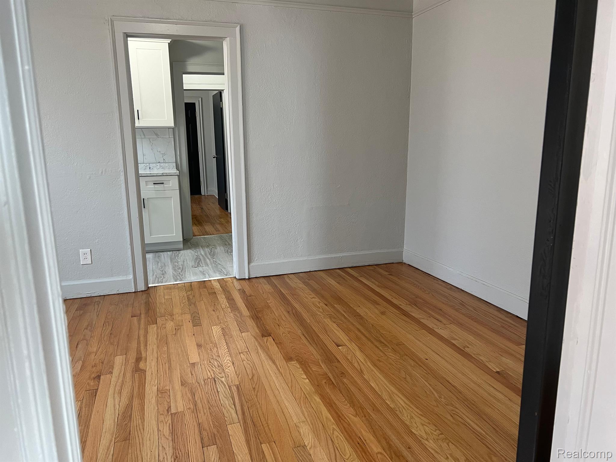 4052 TYLER Unit 3 Street
